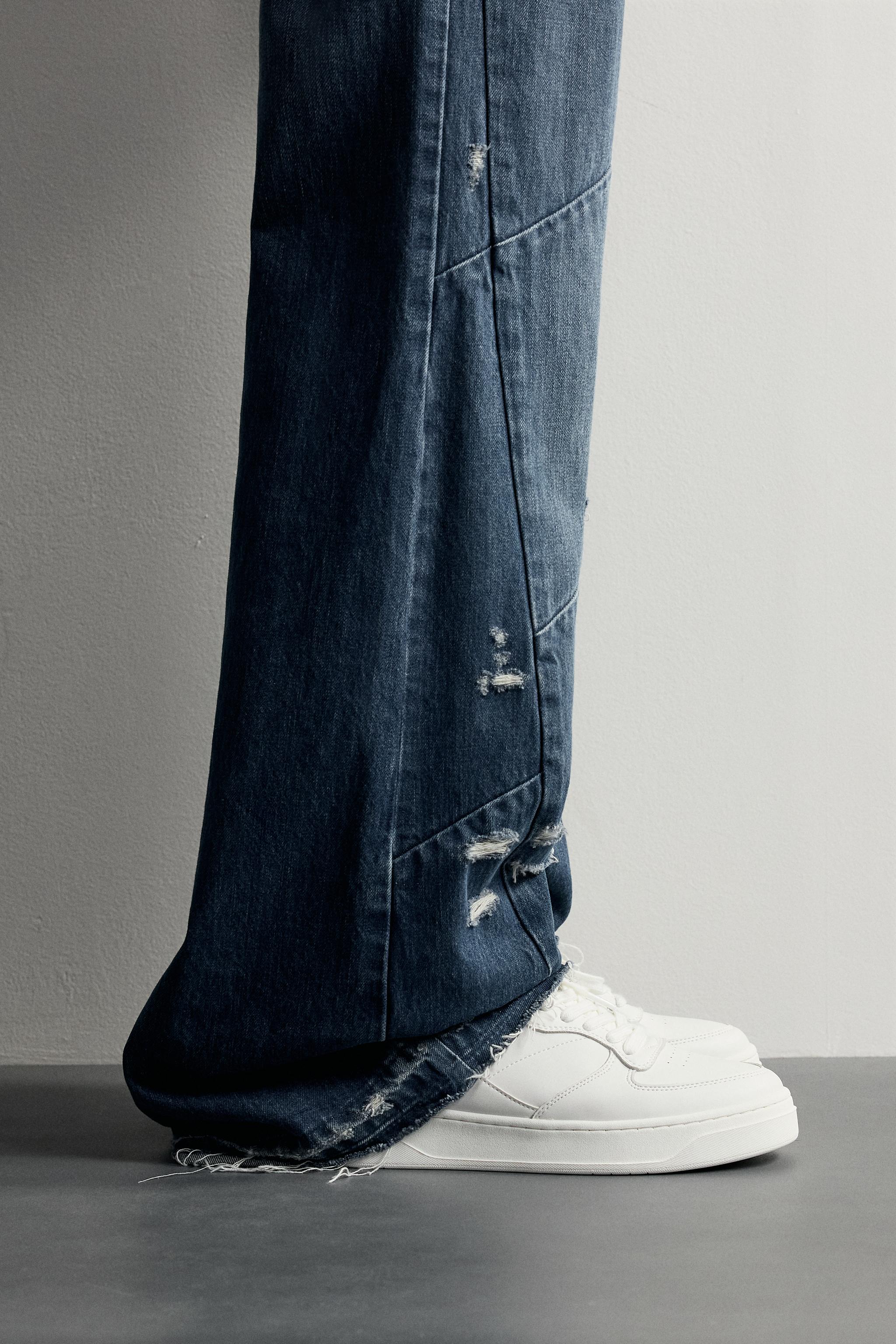 RETRO STYLE SNEAKERS